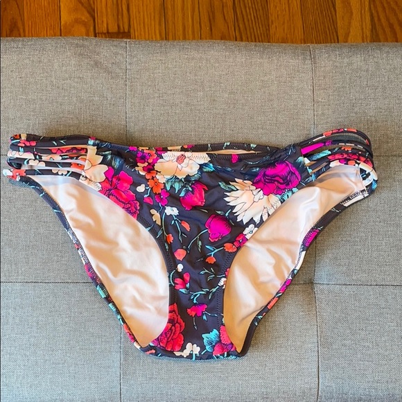 Bikini bottoms - Picture 1 of 2